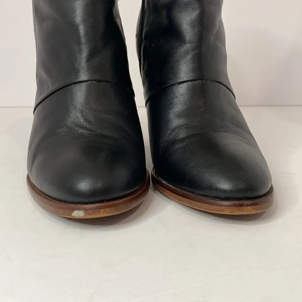 Halogen closure zipper bottoms